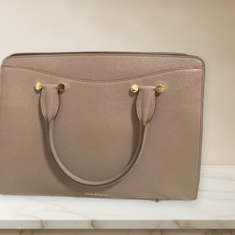 Ferragamo Handbag Shoulder Crossbody Bag Leather Beige Pink Gold Hardware