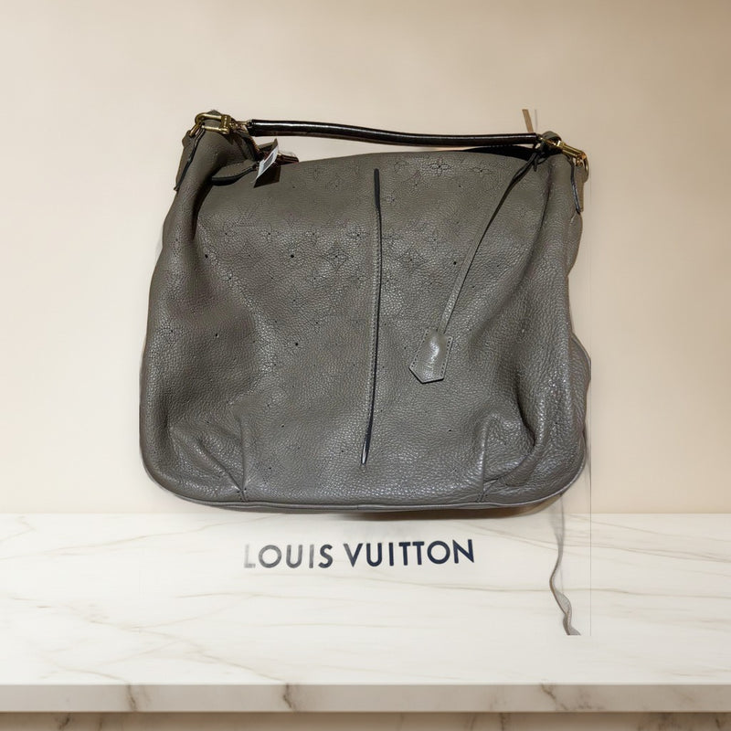 Louis Vuitton Selene Mm M97141 Mahina Leather Shoulder Bag Greige