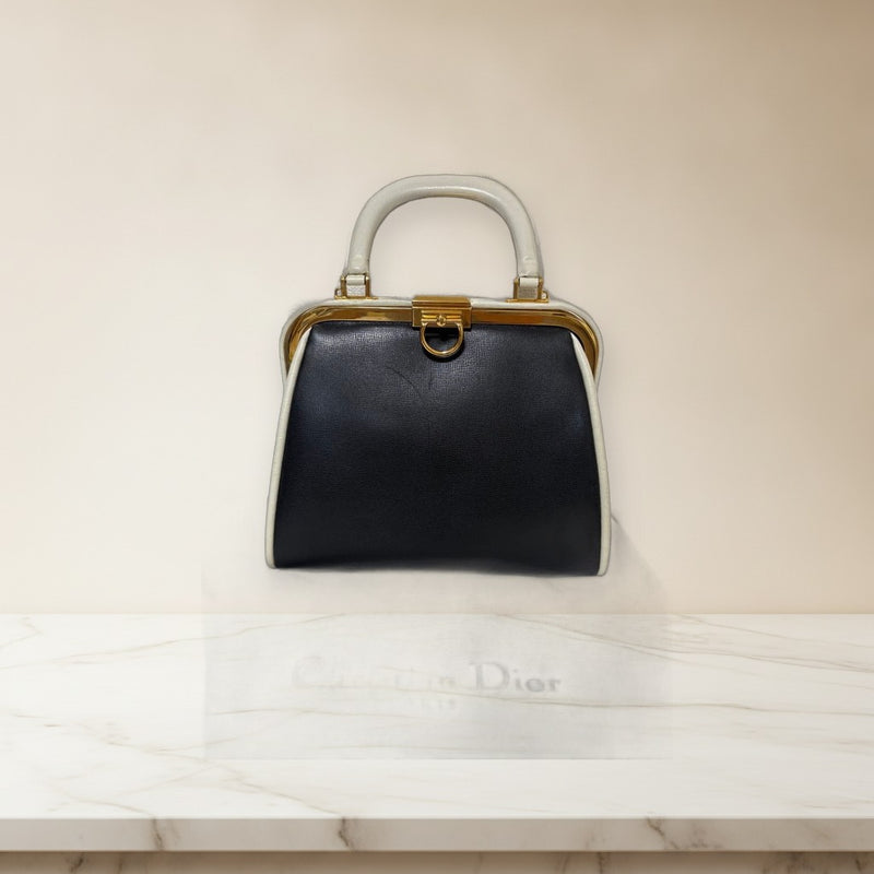 Christian Dior Vintage Clasp Handbag Shoulder Bag Leather Gold Hardware