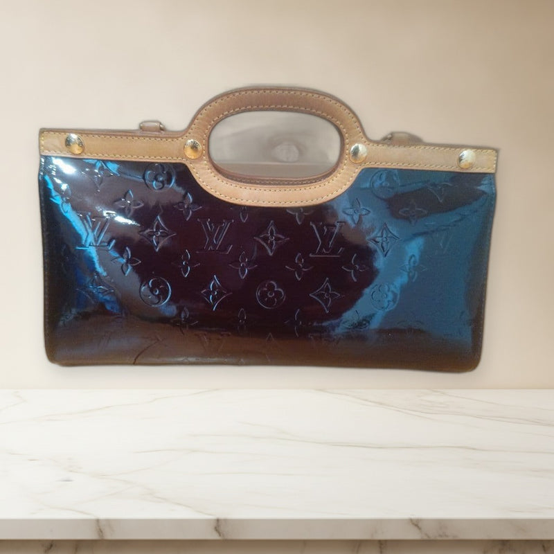 Vernis Roxbury Drive 2-Way Shoulder Bag Enamel Leather Gold