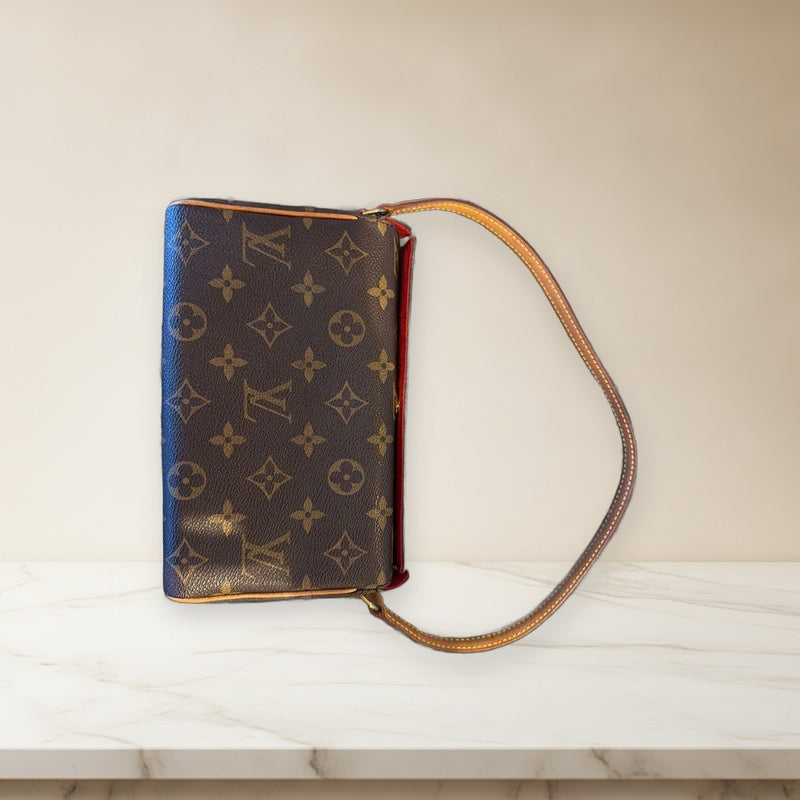 Louis Vuitton Handbag Shoulder Bag Leather
