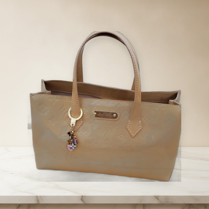 Louis Vuitton Wilshire Pm Handbag Vernis Patent Leather Beige